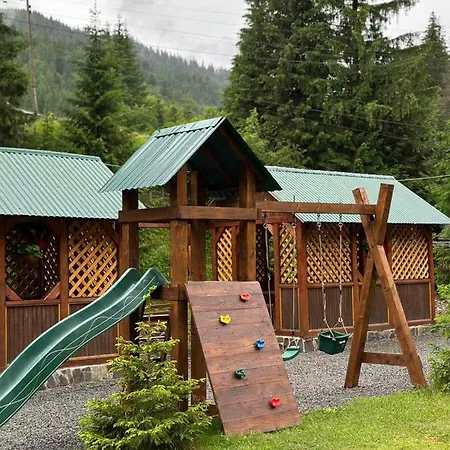 під озером синевир *