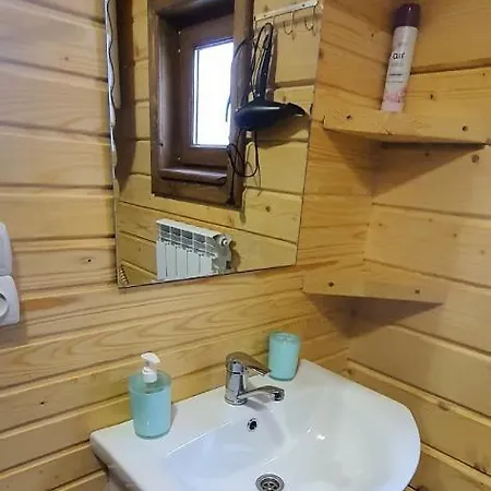 شقة під озером синевир Synevyrsʼka Polyana