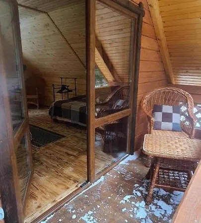 شقة під озером синевир *