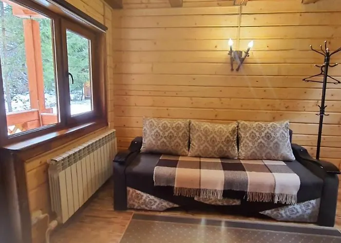 під озером синевир Apartmán Synevyrsʼka Polyana